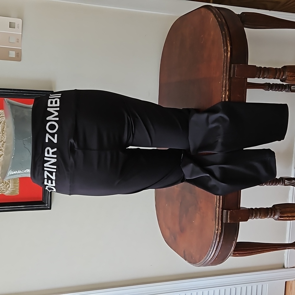DEZINR ZOMBII Leggings Size M
